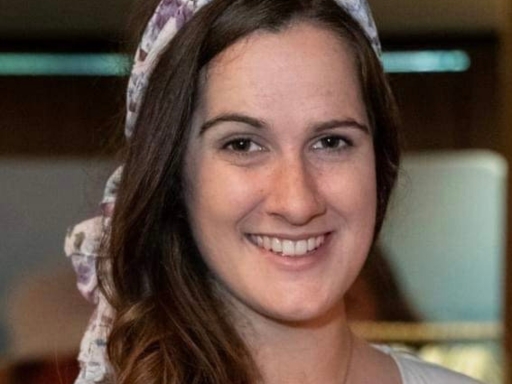 Louise Russell-Cargill (2012)